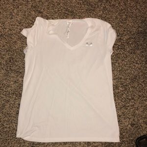 Women’s under armour shirt